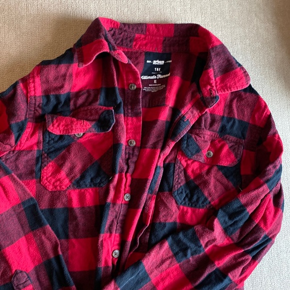 ultimate flannel boys size XL urban pipeline shirt. Red/white. - Picture 1 of 3